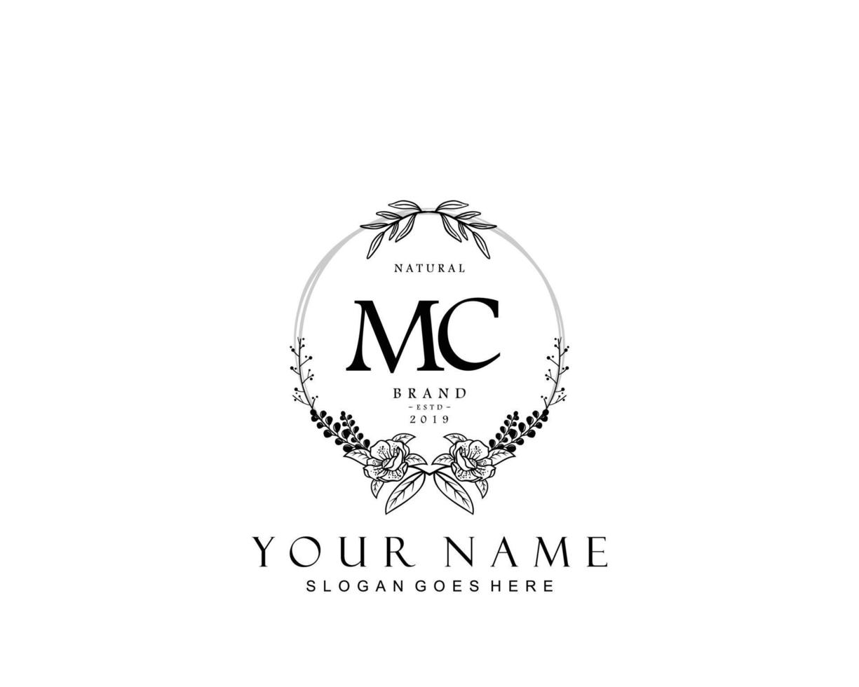 eerste mc schoonheid monogram en elegant logo ontwerp, handschrift logo van eerste handtekening, bruiloft, mode, bloemen en botanisch met creatief sjabloon. vector