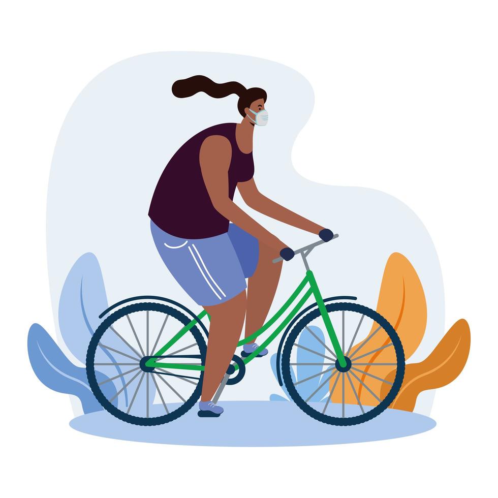 jonge afrovrouw die medisch masker op fiets draagt vector