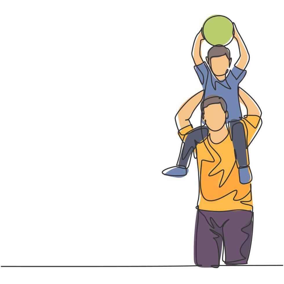 een lijntekening van een jonge gelukkige vader die zijn zoon optilt terwijl hij een bal op de schouder houdt en samen speelt. ouderschap familie concept. doorlopende lijn tekenen ontwerp grafische vectorillustratie vector
