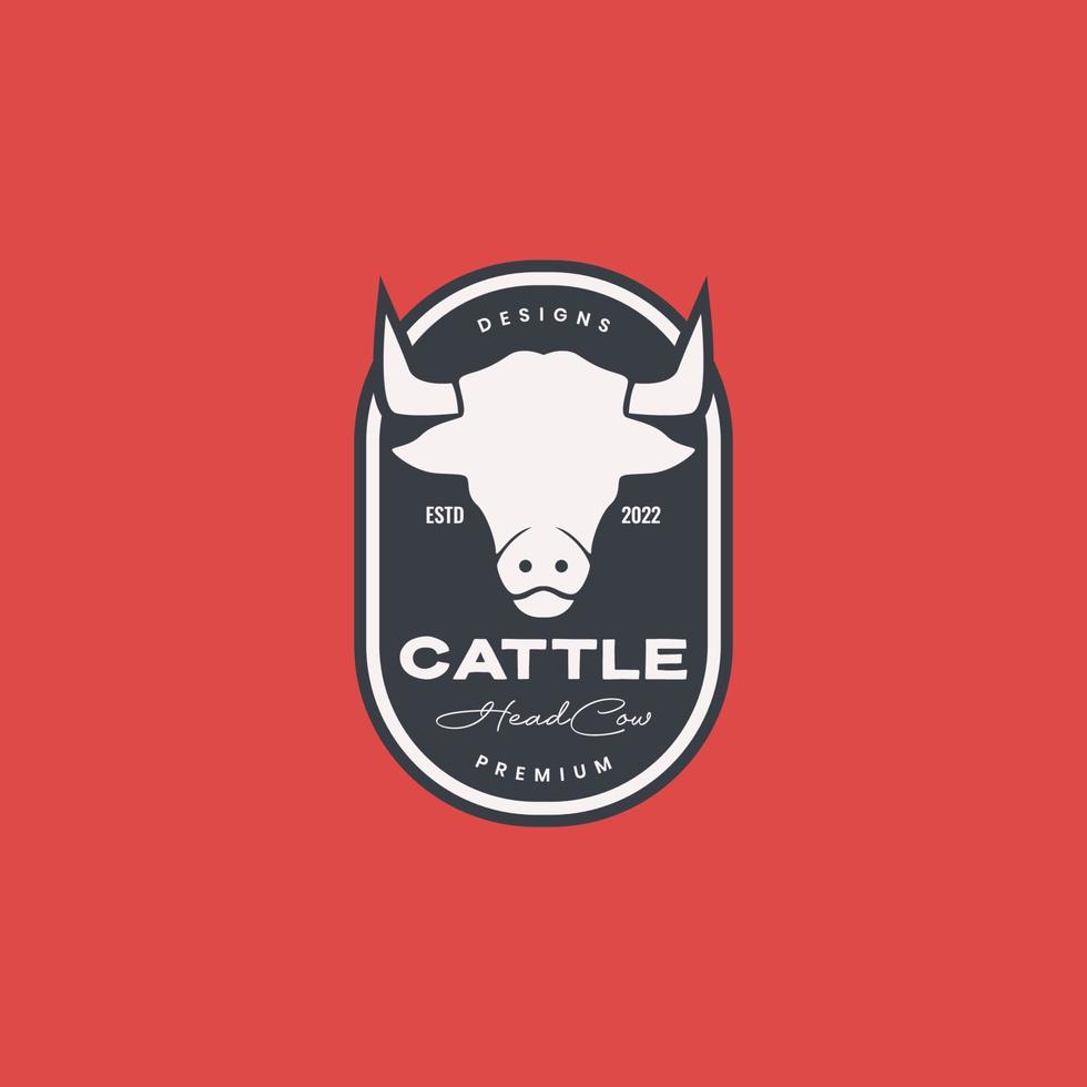 wit koe hoofd gehoornd vee vee vlees rundvlees melk geroosterd rooster insigne wijnoogst logo ontwerp vector icoon illustratie