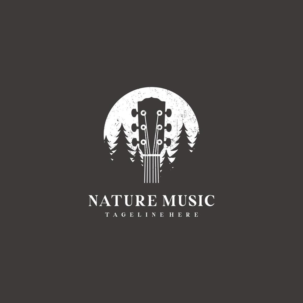 gitaar pijnboom boom Woud en maan licht nacht natuur muziek- logo ontwerp vector