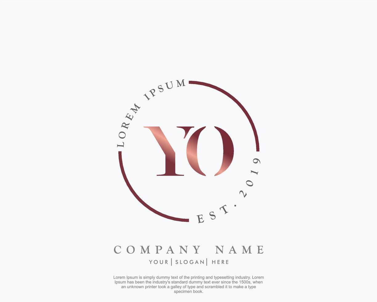 eerste brief yo vrouwelijk logo schoonheid monogram en elegant logo ontwerp, handschrift logo van eerste handtekening, bruiloft, mode, bloemen en botanisch met creatief sjabloon vector