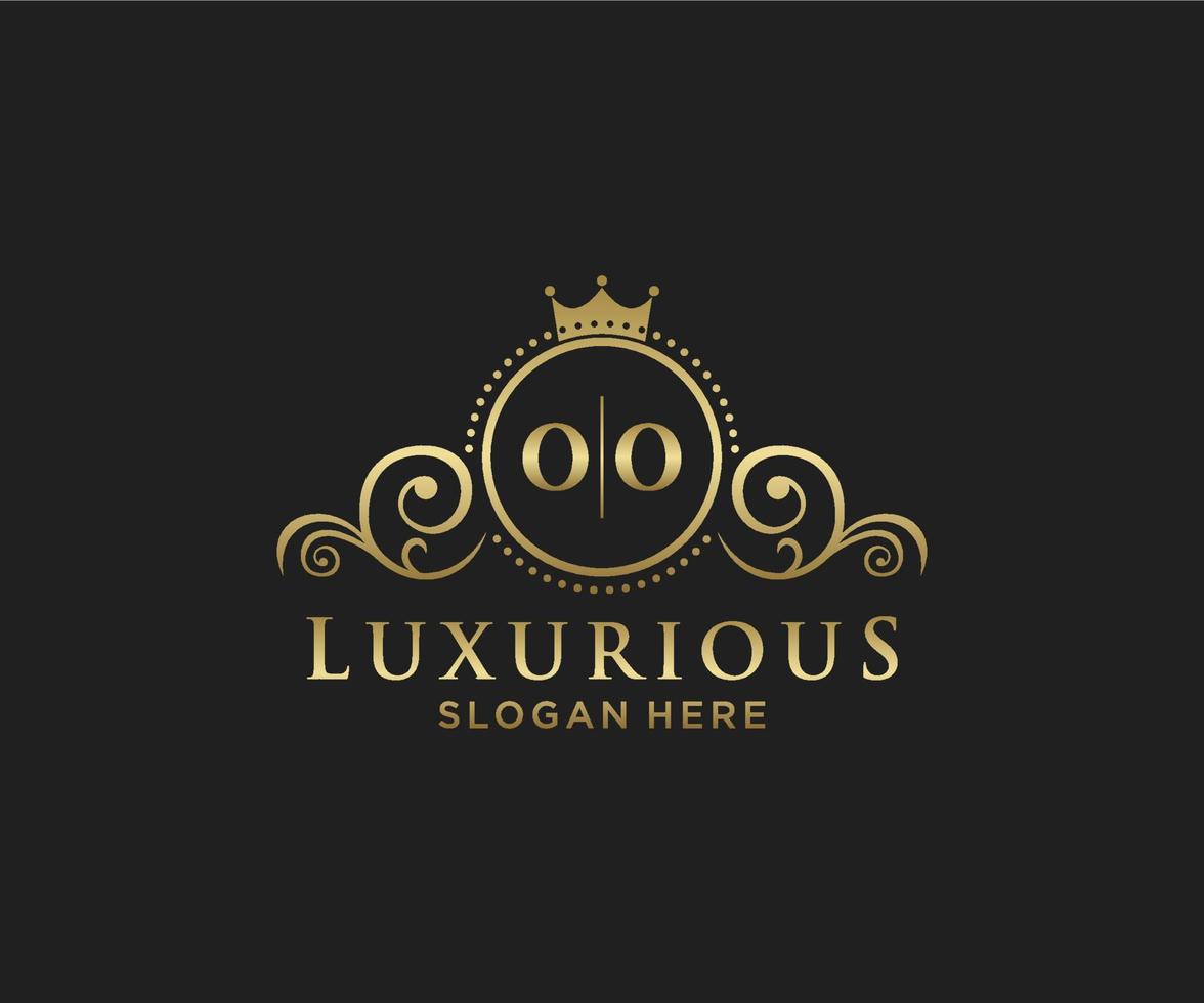 eerste ooo brief Koninklijk luxe logo sjabloon in vector kunst voor restaurant, royalty, boetiek, cafe, hotel, heraldisch, sieraden, mode en andere vector illustratie.