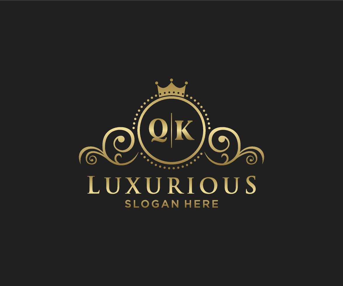 eerste qk brief Koninklijk luxe logo sjabloon in vector kunst voor restaurant, royalty, boetiek, cafe, hotel, heraldisch, sieraden, mode en andere vector illustratie.