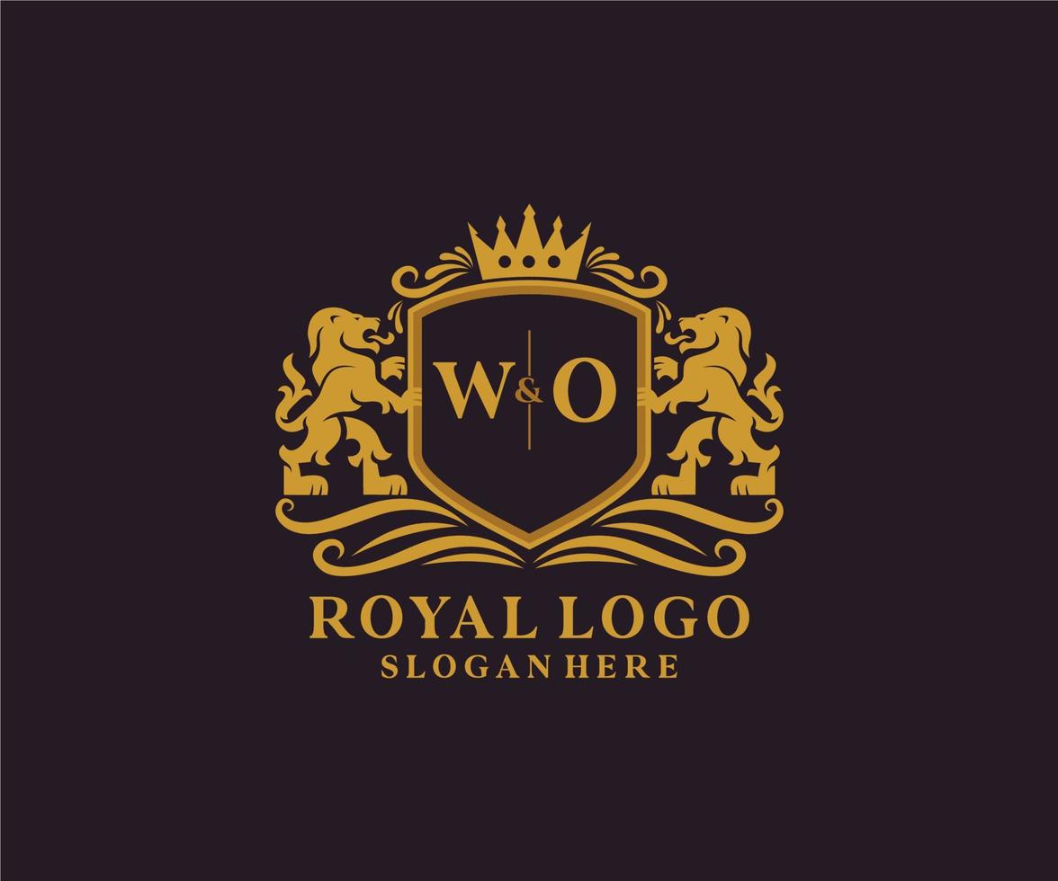 eerste wo brief leeuw Koninklijk luxe logo sjabloon in vector kunst voor restaurant, royalty, boetiek, cafe, hotel, heraldisch, sieraden, mode en andere vector illustratie.