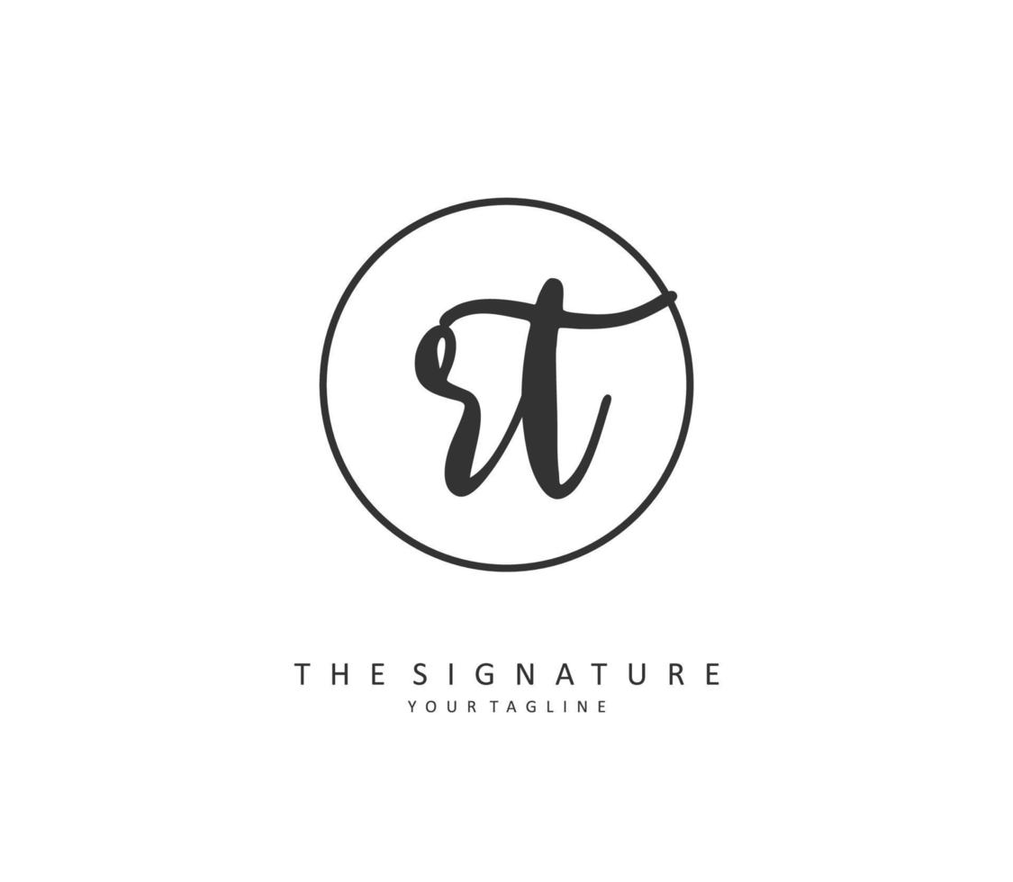 r t rt eerste brief handschrift en handtekening logo. een concept handschrift eerste logo met sjabloon element. vector