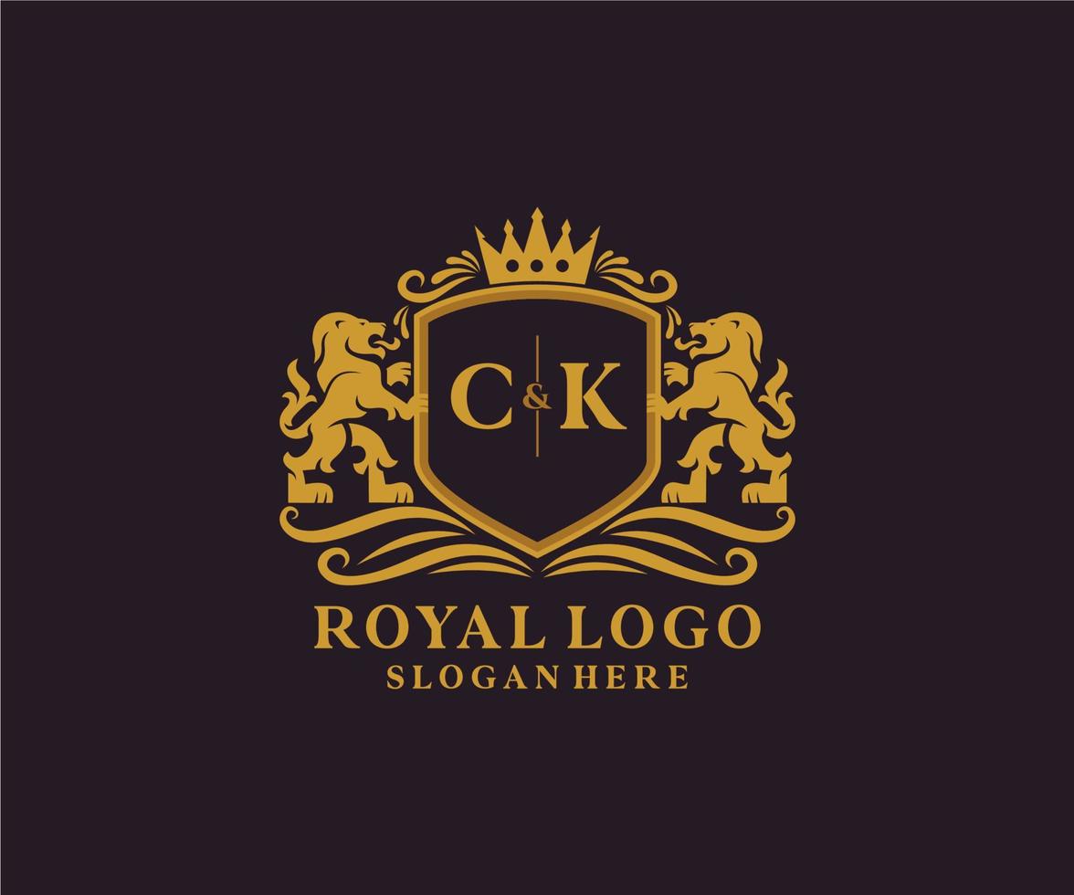 eerste ck brief leeuw Koninklijk luxe logo sjabloon in vector kunst voor restaurant, royalty, boetiek, cafe, hotel, heraldisch, sieraden, mode en andere vector illustratie.