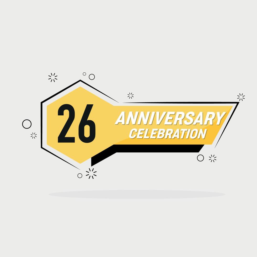 26 jaren verjaardag logo vector ontwerp met geel meetkundig vorm met grijs achtergrond