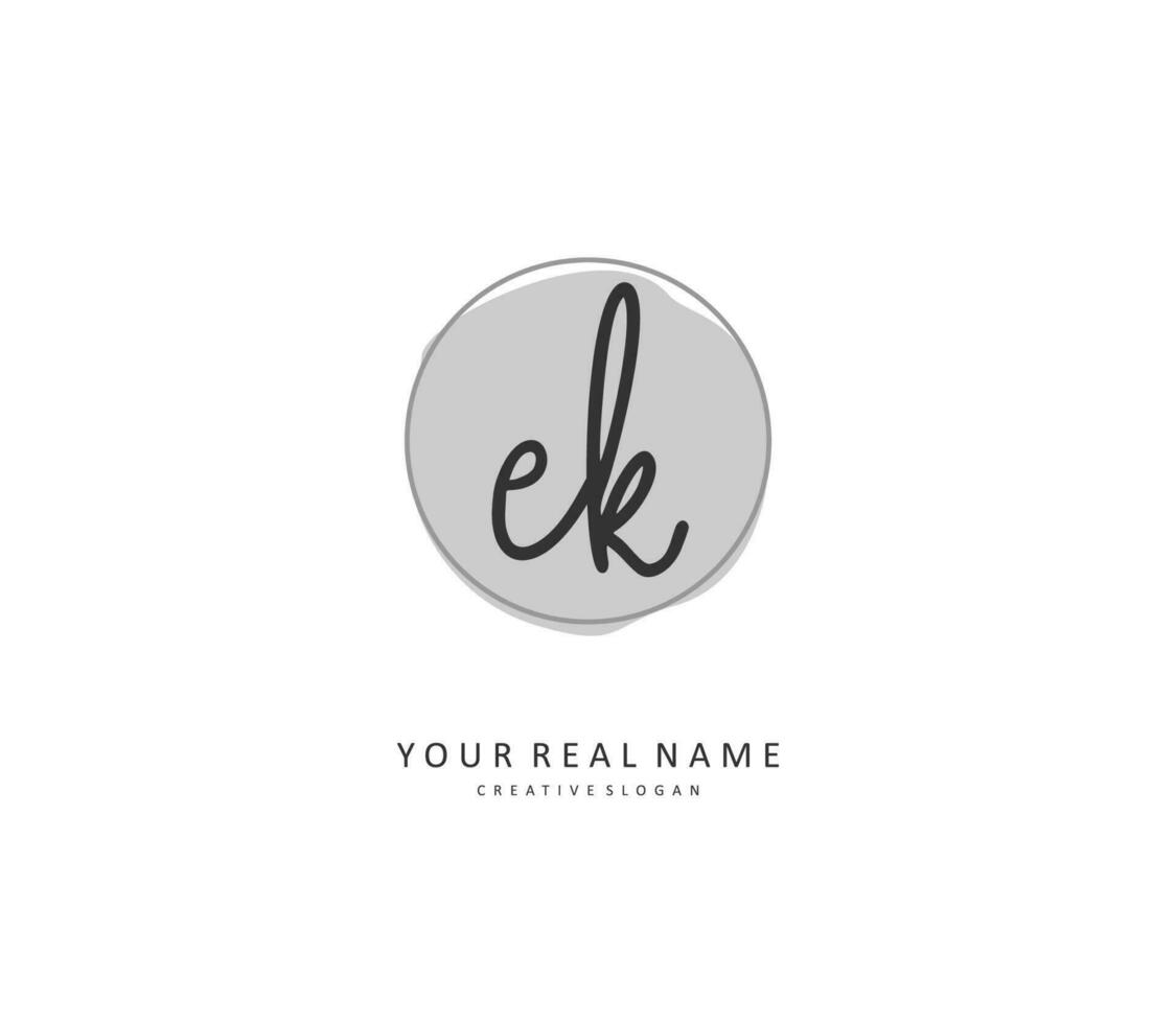 e k ek eerste brief handschrift en handtekening logo. een concept handschrift eerste logo met sjabloon element. vector