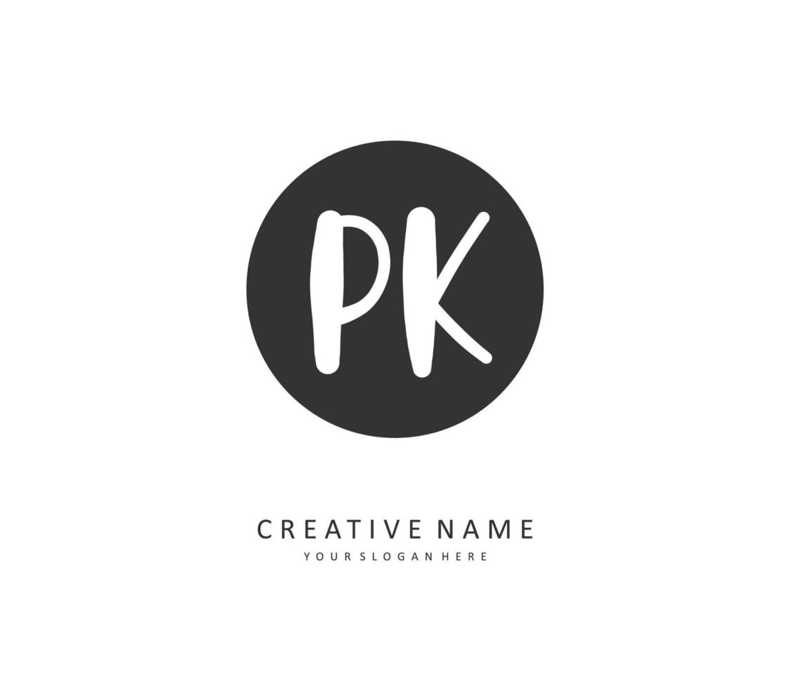 p k pk eerste brief handschrift en handtekening logo. een concept handschrift eerste logo met sjabloon element. vector