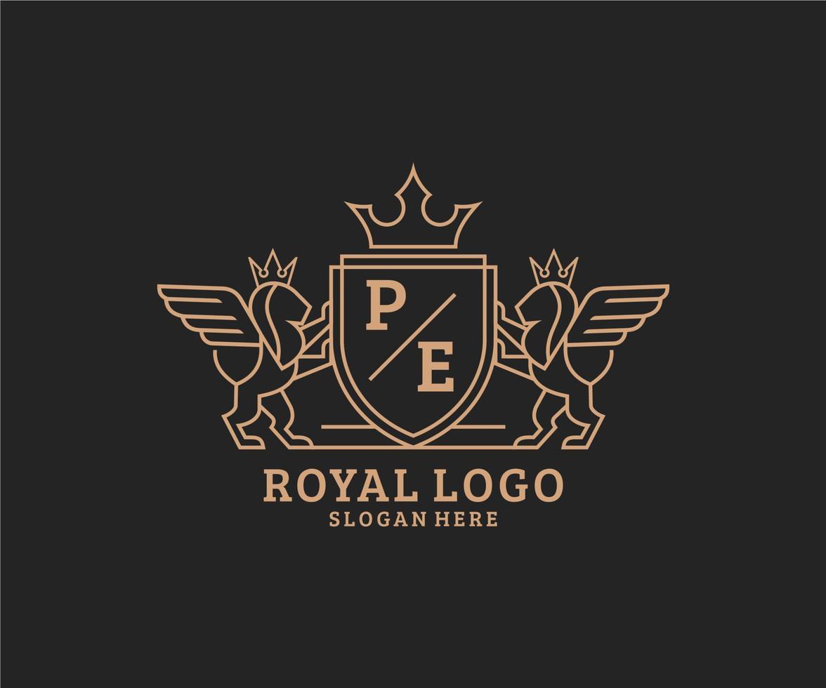 eerste pe brief leeuw Koninklijk luxe heraldisch, wapen logo sjabloon in vector kunst voor restaurant, royalty, boetiek, cafe, hotel, heraldisch, sieraden, mode en andere vector illustratie.