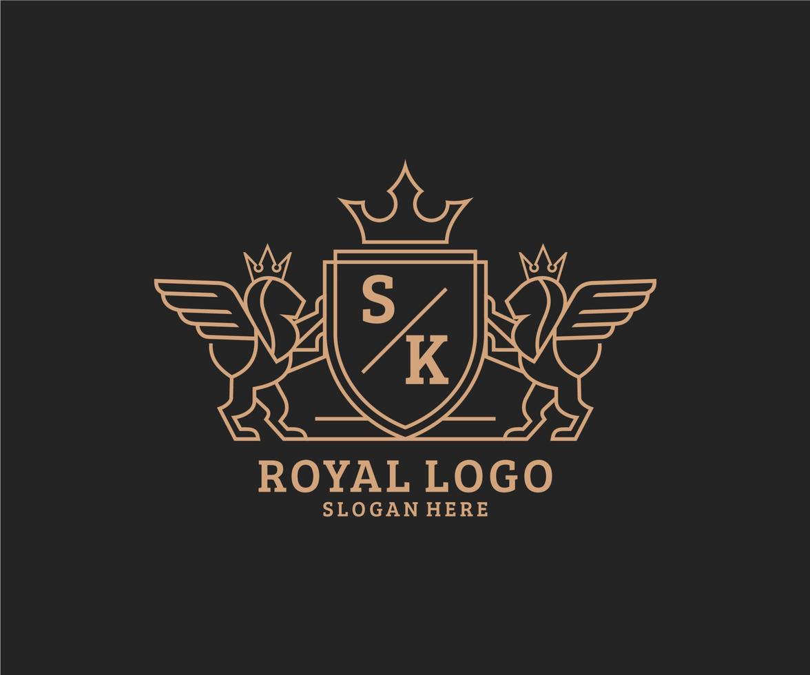 eerste sk brief leeuw Koninklijk luxe heraldisch, wapen logo sjabloon in vector kunst voor restaurant, royalty, boetiek, cafe, hotel, heraldisch, sieraden, mode en andere vector illustratie.