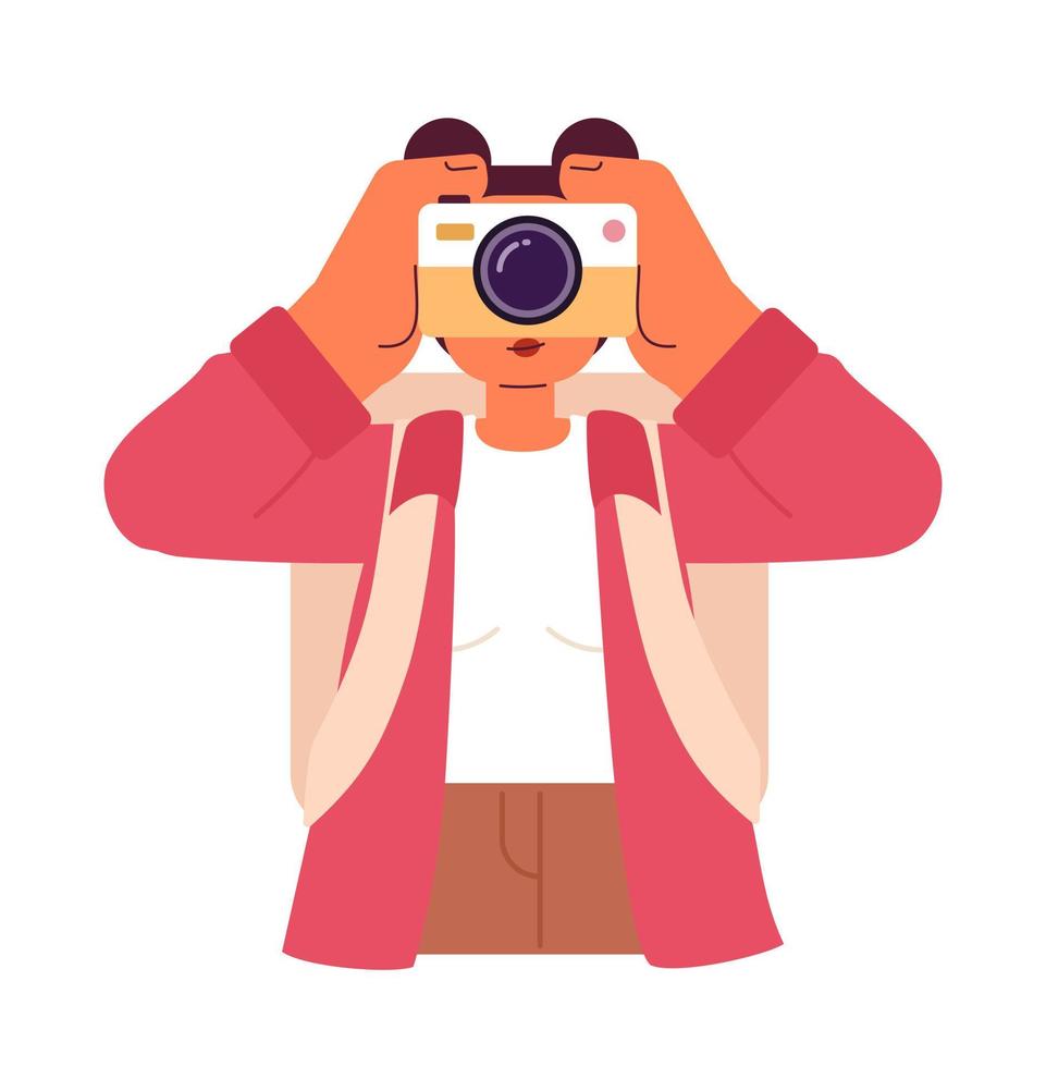 vrouw toerist vastleggen vakantie herinneringen Aan camera semi vlak kleurrijk vector karakter. bewerkbare voor de helft lichaam persoon Aan wit. gemakkelijk tekenfilm plek illustratie voor web grafisch ontwerp en animatie