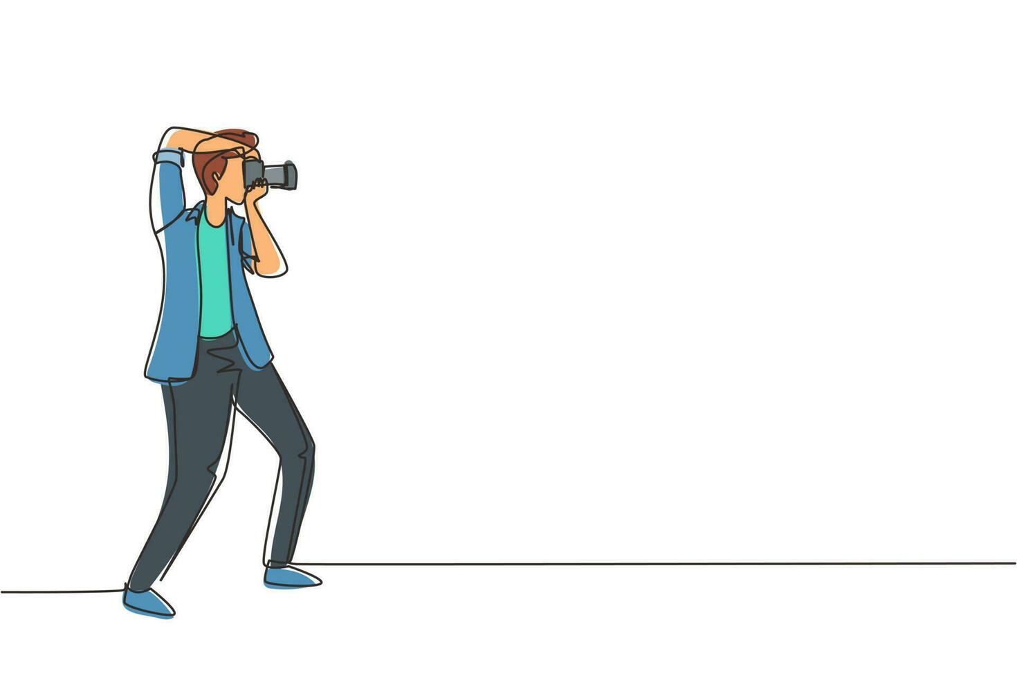 doorlopend een lijn tekening fotograaf het richten doelwit foto's, mensen Holding camera, nemen foto's. professioneel fotograaf nemen afbeeldingen. single lijn trek ontwerp grafisch illustratie vector