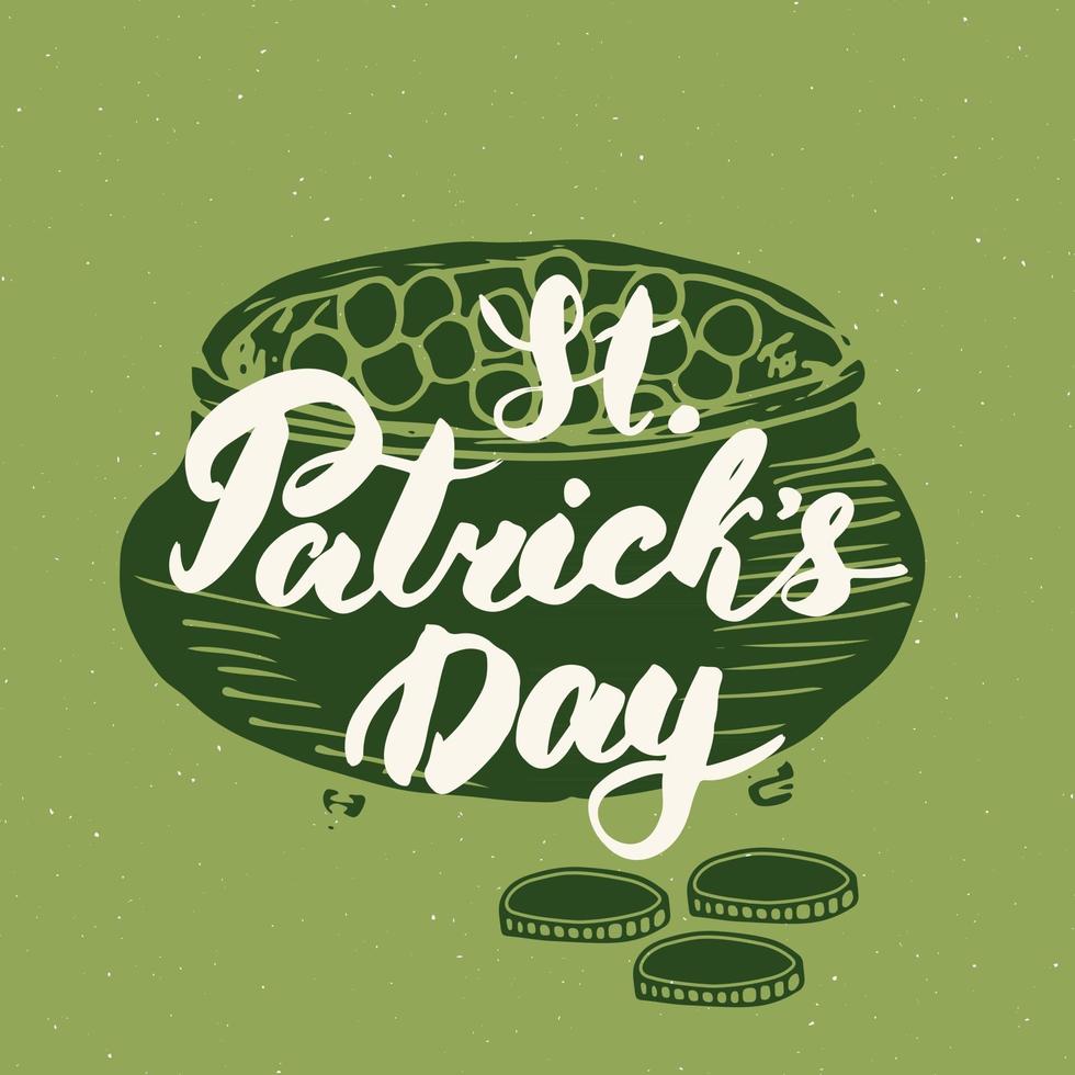 gelukkige st patrick's day vintage wenskaart hand belettering op bier beker silhouet, Ierse vakantie grunge getextureerde retro design vectorillustratie vector