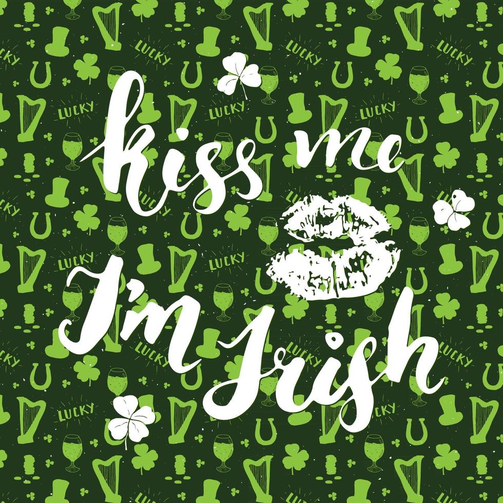 kus me ik ben Iers. st patrick's day wenskaart hand belettering met lippen en klaverblaadjes, Ierse vakantie geborsteld kalligrafische teken vector illustratie.