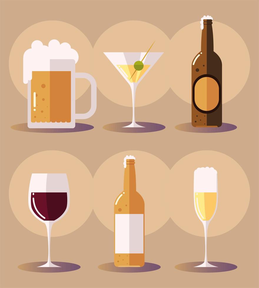 stel pictogrammen in met bier martini bierfles wijnglas drankjes vector