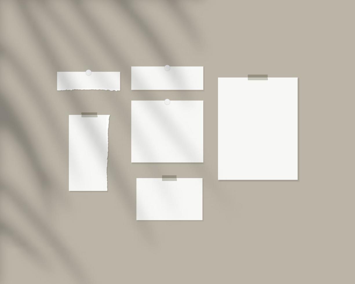 Moodboard mockup-sjabloon. lege vellen wit papier aan de muur met schaduw overlay. mockup vector geïsoleerd. sjabloon ontwerp. realistische vectorillustratie.