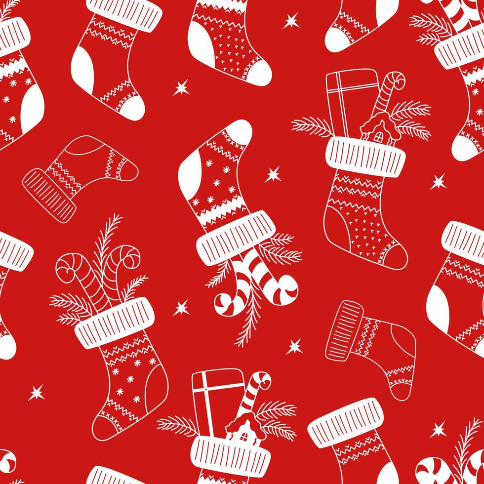 Kerst overzicht naadloze patroon. kerstsokken met geschenken, takken van nieuwjaarsboom en snoep op rode achtergrond. lineaire vectorillustratie. voor decor, design, verpakking, behang en textiel vector