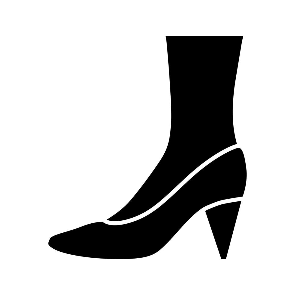 kegel hak schoenen glyph icoon. vrouw stijlvol formeel schoeisel ontwerp. vrouwelijke casual gestapelde hoge hakken, luxe moderne pumps. kantoor mode. silhouet symbool. negatieve ruimte. vector geïsoleerde illustratie