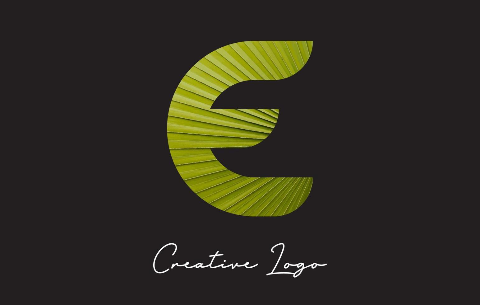 e-letterlogo met palmbladpatroonontwerp. vector