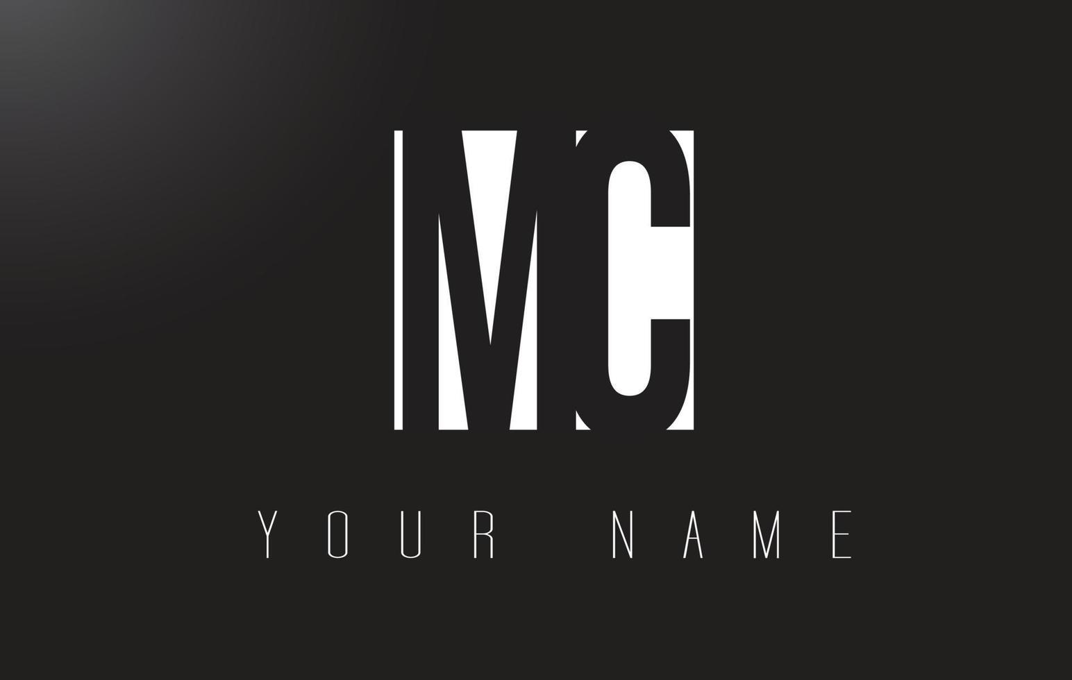 mc-letterlogo met zwart-wit negatief ruimteontwerp. vector