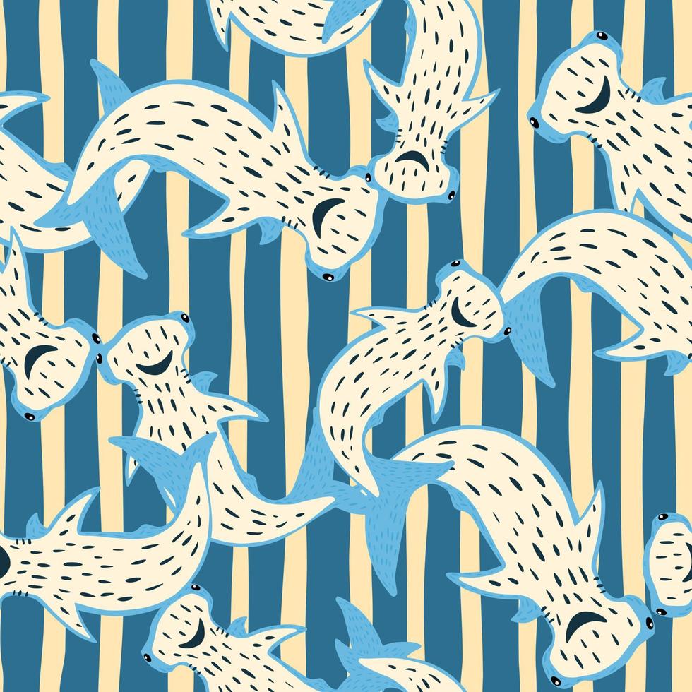 willekeurig naadloos patroon met doodle kinderen hamerhaaien elementen. blauwe vissen op gestreepte achtergrond. vector