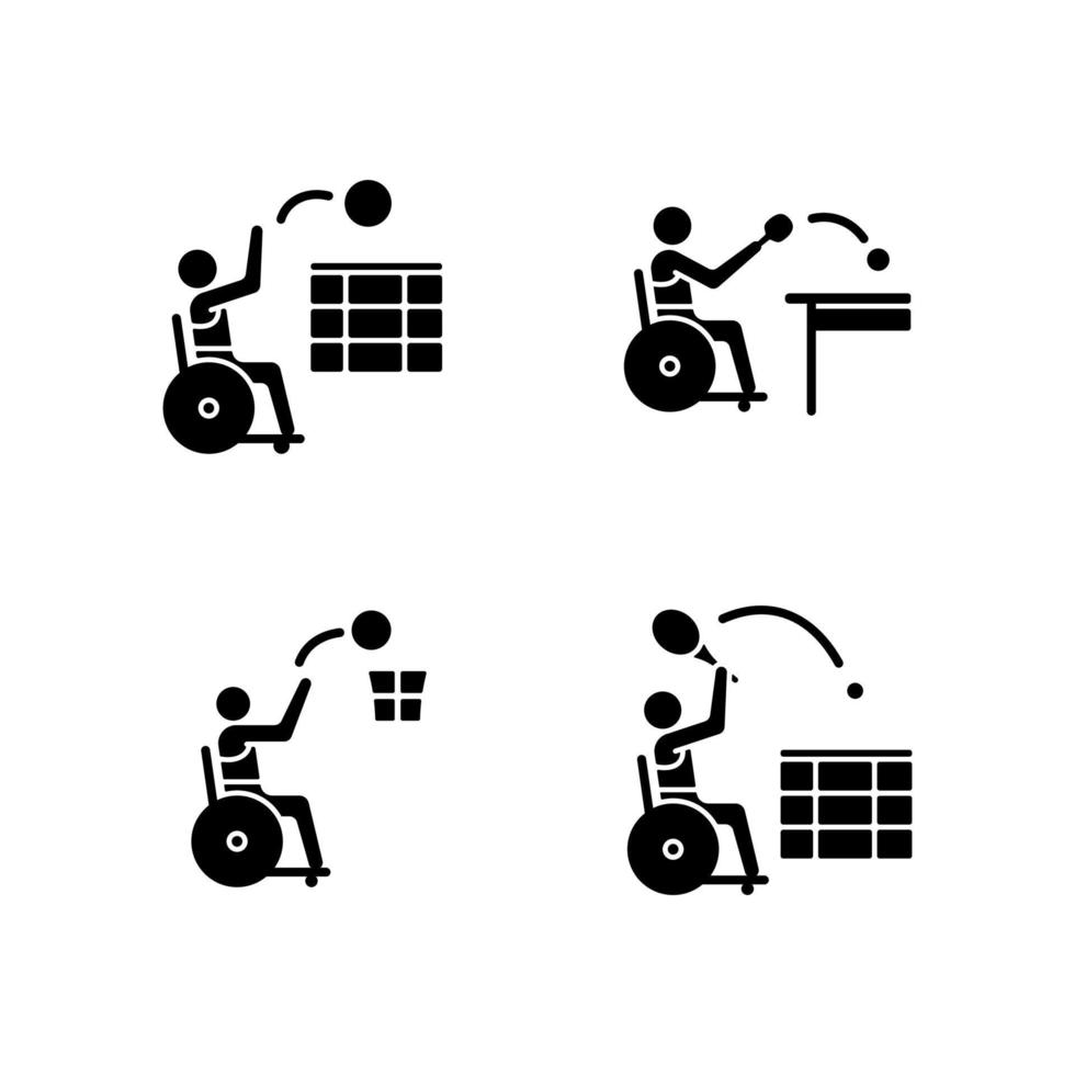 adaptieve rolstoel sport zwarte glyph pictogrammen ingesteld op witruimte. professionele balspelwedstrijden. competitieve teamevenementen. sporter met een handicap. silhouet symbolen. vector geïsoleerde illustratie