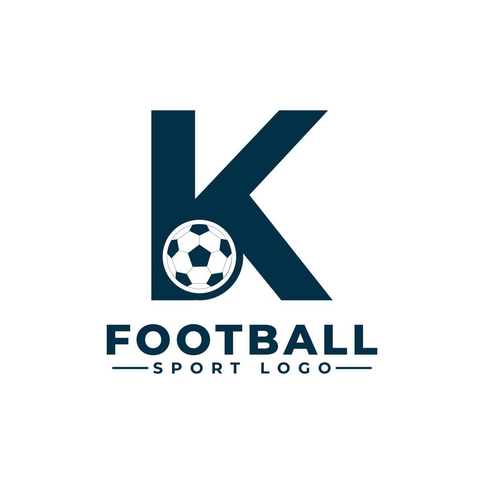 letter k met voetbal logo-ontwerp. vectorontwerpsjabloonelementen voor sportteam of huisstijl. vector