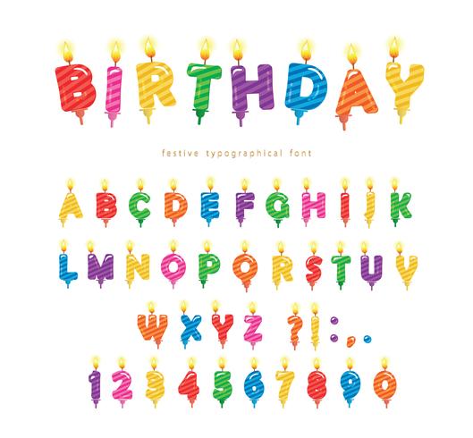 Verjaardag kaarsen kleurrijke lettertype ontwerp. Heldere feestelijke die ABC-brieven en aantallen op wit worden geïsoleerd. Vector