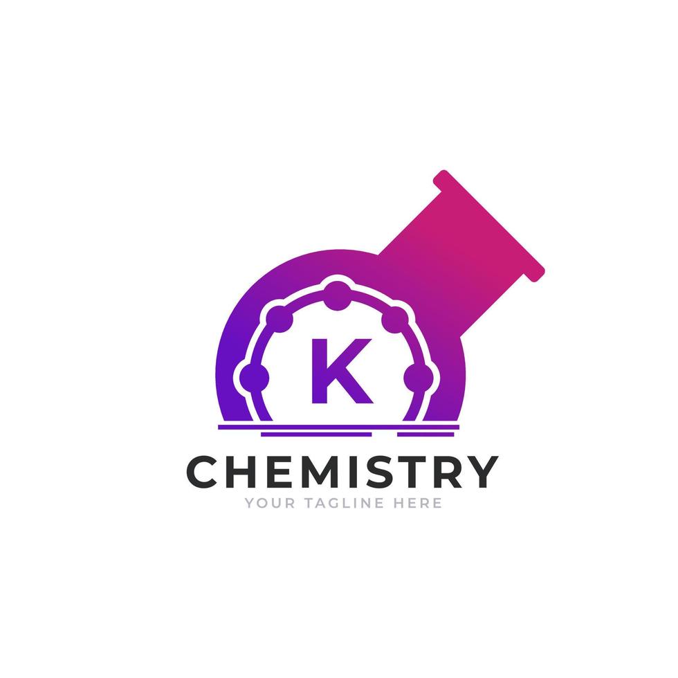letter k binnen chemie buis laboratorium logo ontwerp sjabloon element vector