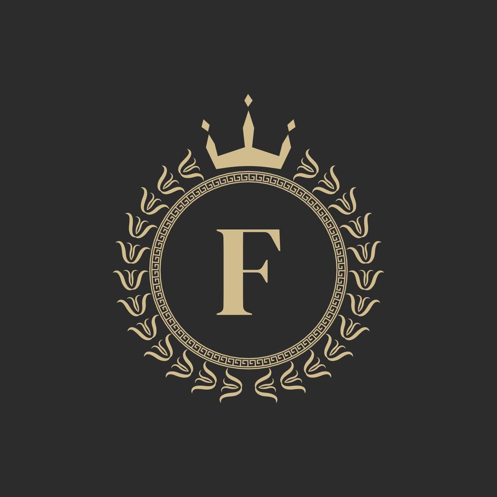 beginletter f heraldische koninklijke frame met kroon en lauwerkrans. eenvoudig klassiek embleem. ronde compositie. grafische stijl. kunstelementen voor logo-ontwerp vectorillustratie vector