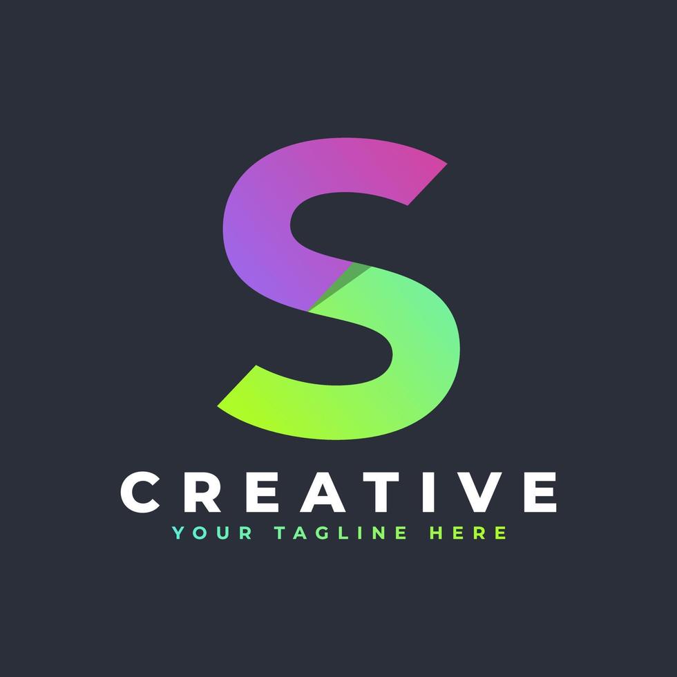 creatief eerste letter s-logo. groene en paarse geometrische vorm. bruikbaar voor bedrijfs- en merklogo's. platte vector logo-ontwerpsjabloon sjabloon.
