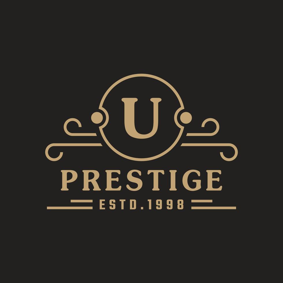 letter u luxe logo bloeit kalligrafische elegante ornament lijnen. zakelijk teken, identiteit voor restaurant, royalty, boetiek, café, hotel, heraldisch, sieraden en mode-logo ontwerpsjabloon vector