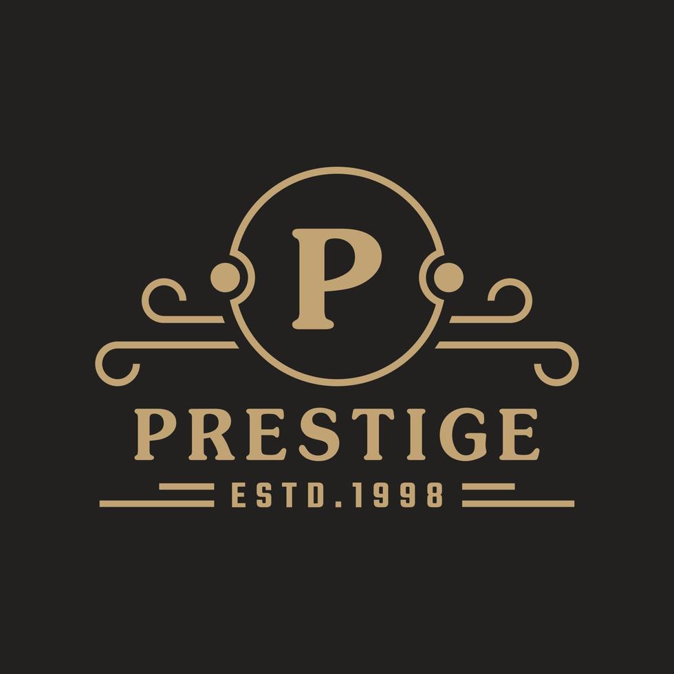 letter p luxe logo bloeit kalligrafische elegante ornament lijnen. zakelijk teken, identiteit voor restaurant, royalty, boetiek, café, hotel, heraldisch, sieraden en mode-logo ontwerpsjabloon vector