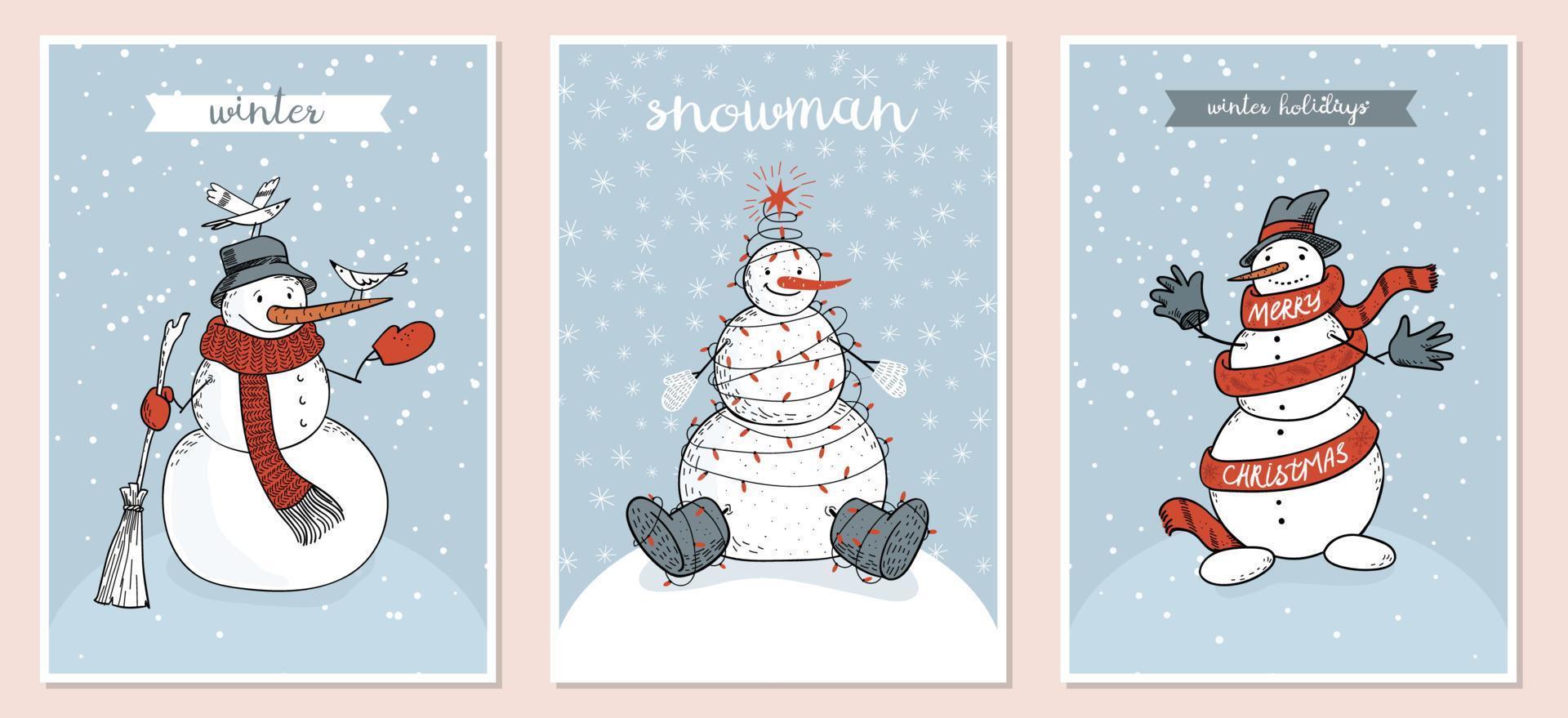 handgetekende kleurrijke set doodle ansichtkaarten met sneeuwmannen. feestelijke winterkaarten met een sneeuwpop gewikkeld in een guirlande als een visgraat, met vogels, in een lange sjaal en handschoenen. vector stock illustratie