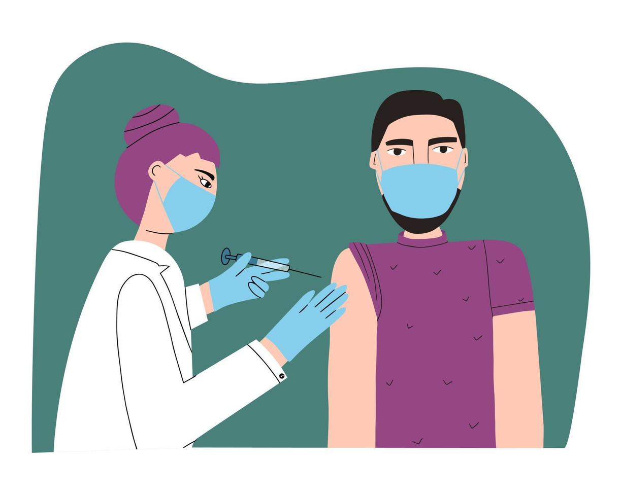 een arts of verpleegkundige geeft de patiënt een injectie. een persoon die een medisch masker draagt, krijgt het antivirale vaccin met een spuit vector