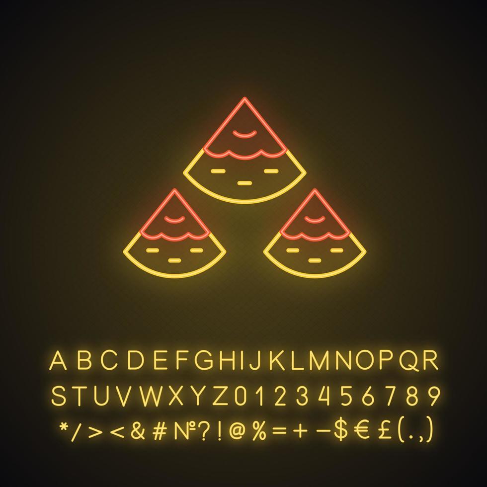 nacho's neonlicht icoon. tortilla chips. Mexicaans gerecht. gloeiend bord met alfabet, cijfers en symbolen. vector geïsoleerde illustratie