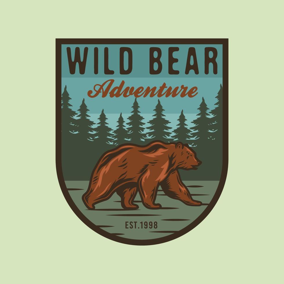 Wild Bear Adventure Camping-badge met natuurlijke scène vector