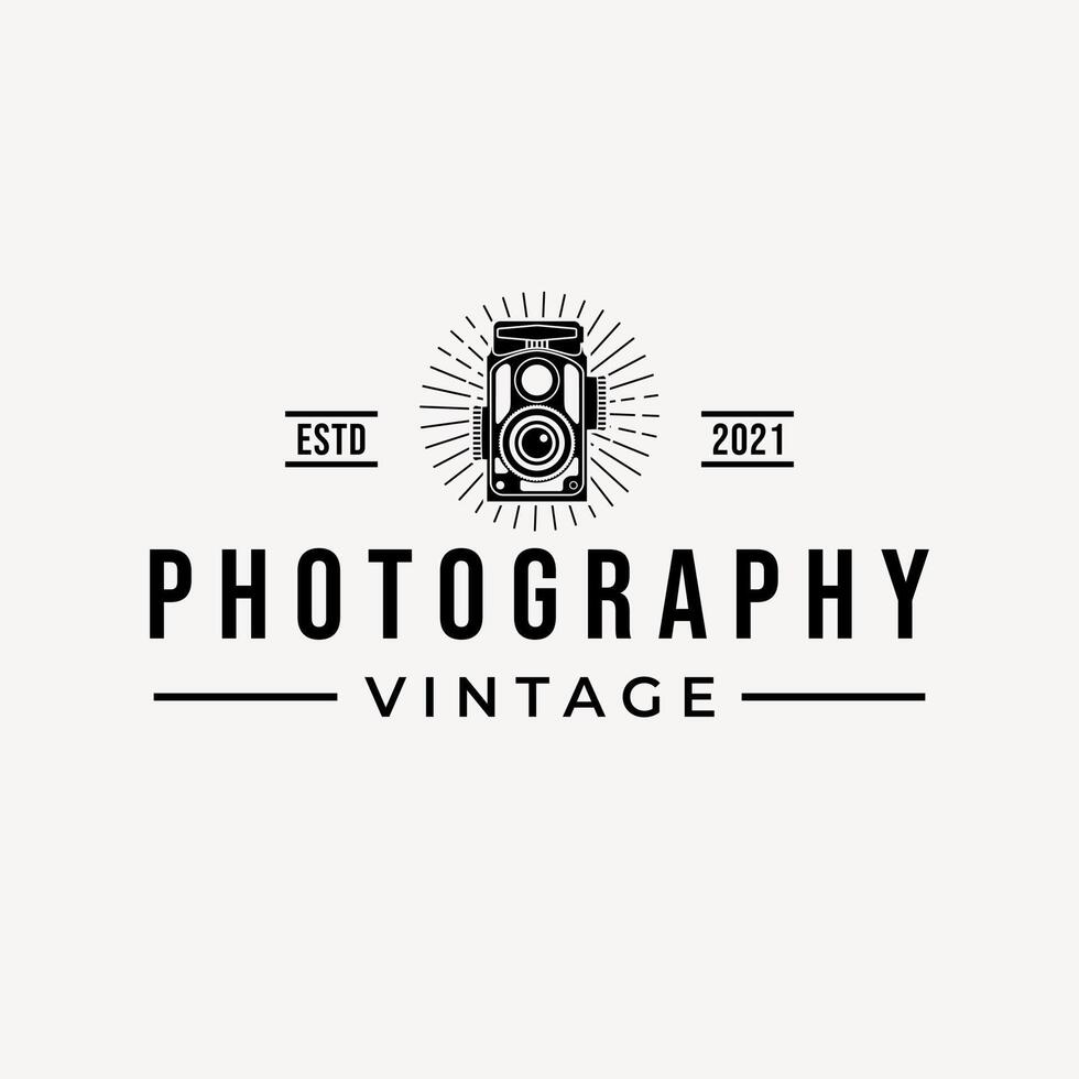 vectorafbeelding van vintage camera-logo. retro fotograaf illustratie vector