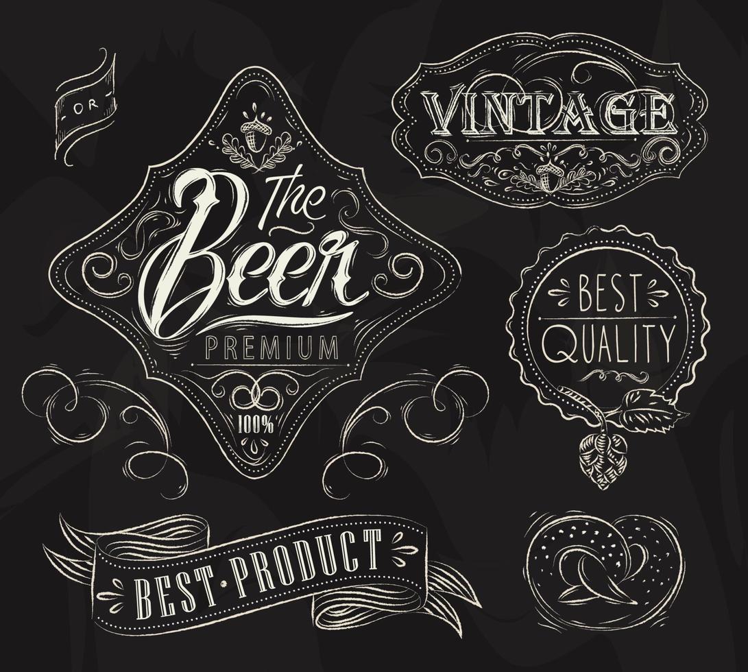 vintage elementen gestileerd onder een krijttekening op het thema bier op een zwarte achtergrond vector