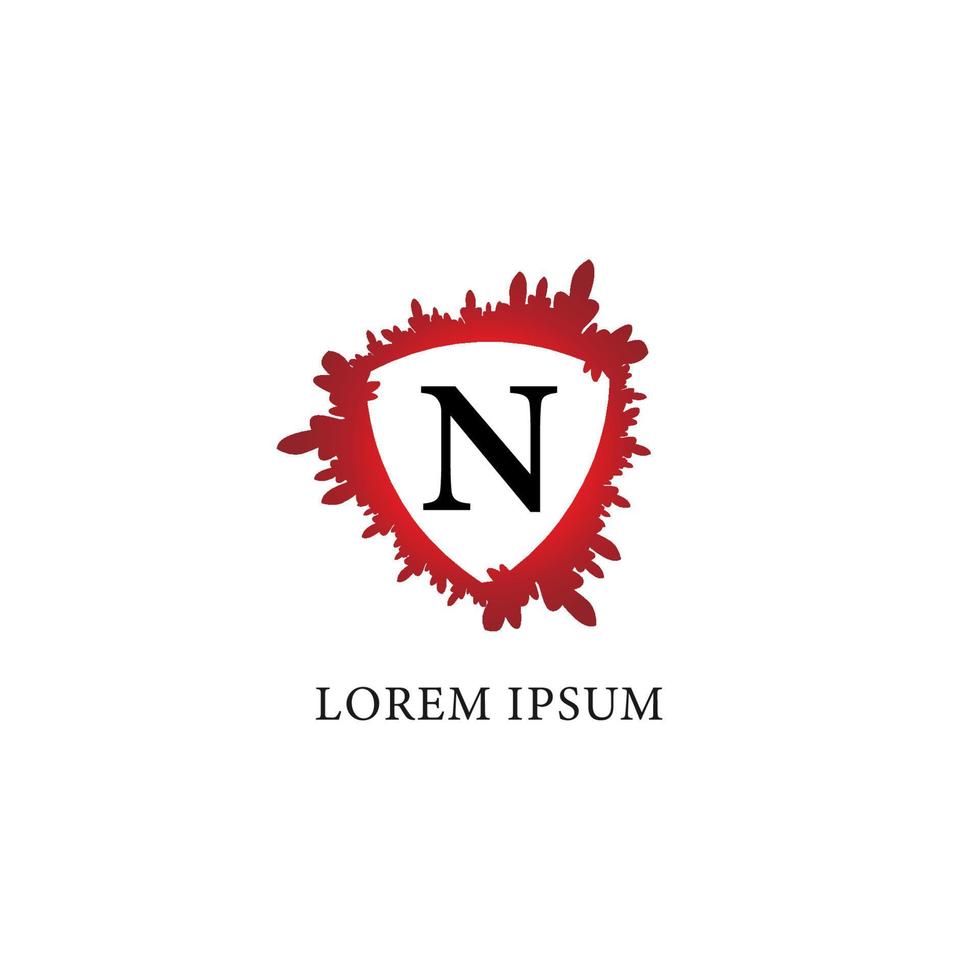 letter n alfabet logo ontwerpsjabloon. scheutje bloed met schildvorm in het midden. eerste abjad logo concept geïsoleerd op een witte achtergrond. verzekering, bescherming, horror, veiligheid. vector