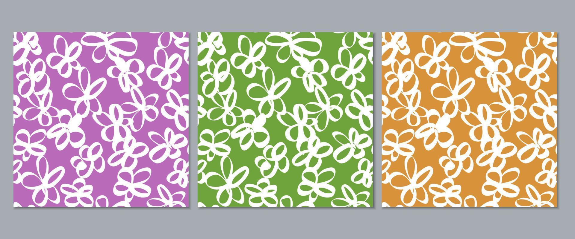 set van drie naadloze abstracte bloemenpatronen. paarsgroene en oranje achtergrond met witte handgetekende bloemen vector