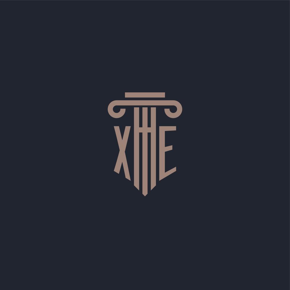 xe eerste logo-monogram met ontwerp in pilaarstijl voor advocatenkantoor en justitiebedrijf vector