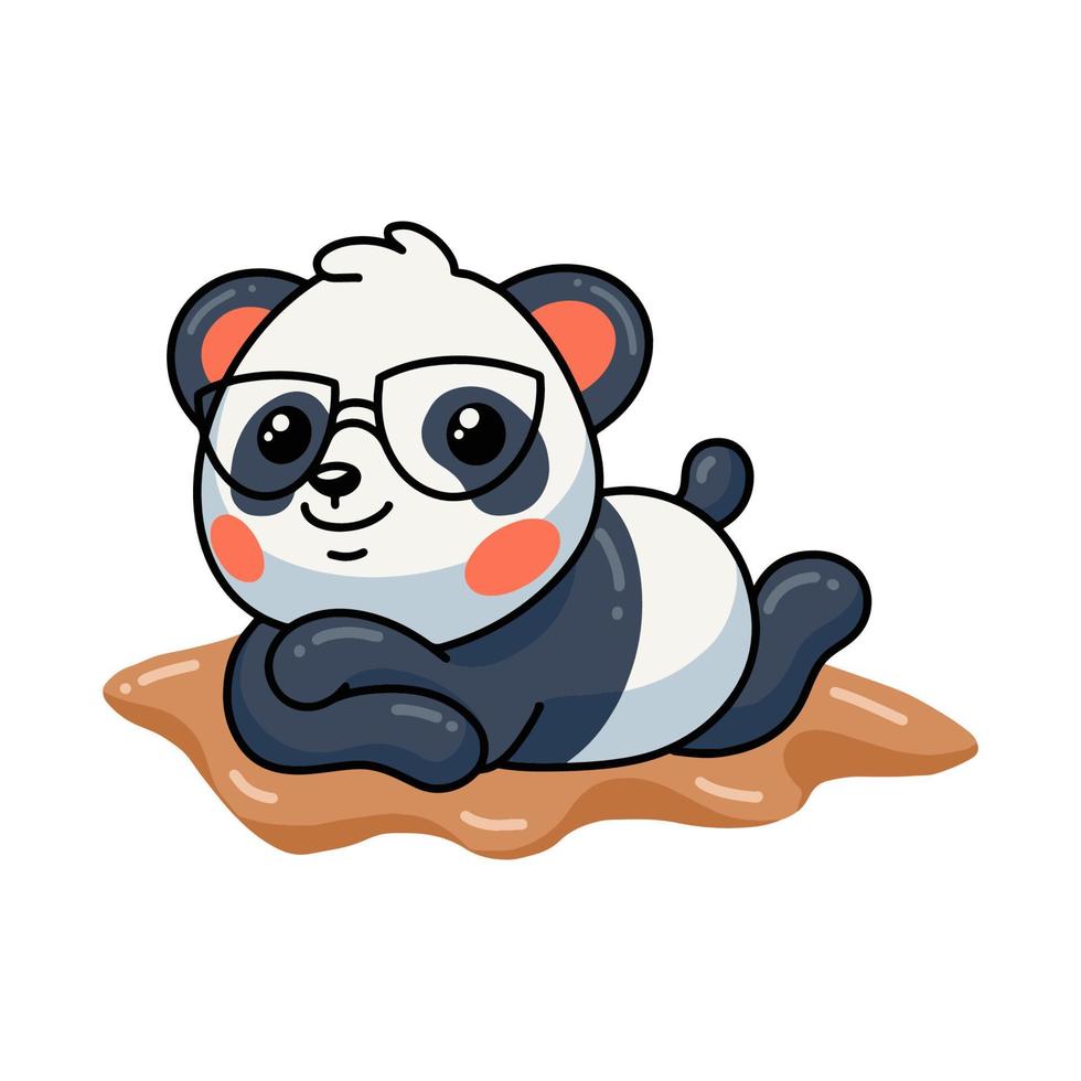schattige kleine panda-cartoon zonnebaden op zand vector