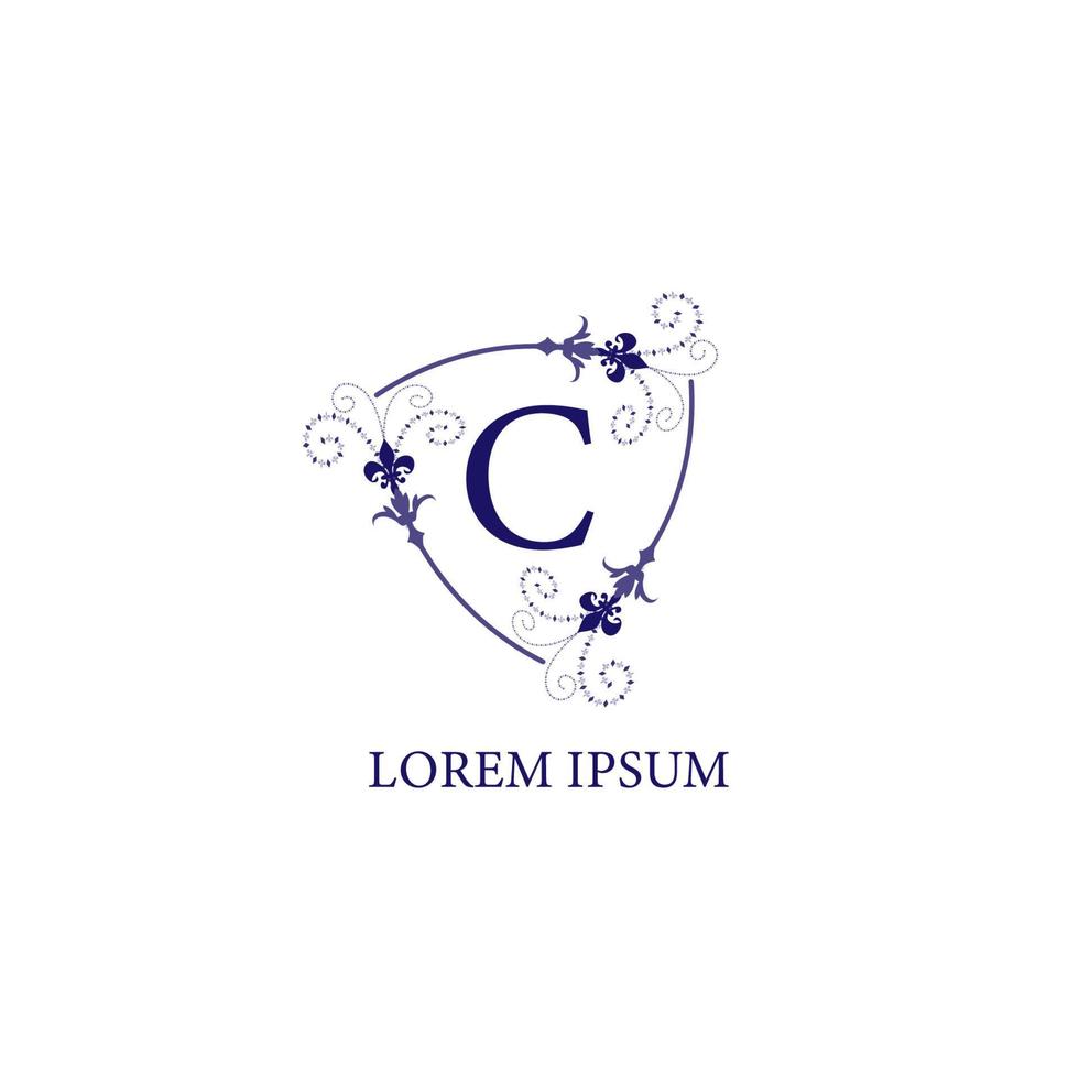 letter c alfabet eerste logo ontwerpsjabloon. decoratief bloemenschild met leliebloemornament. geïsoleerd op een witte achtergrond. paars violet kleurenthema. vector