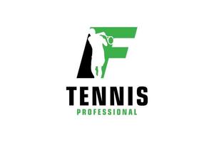 letter f met tennisspeler silhouet logo ontwerp. vectorontwerpsjabloonelementen voor sportteam of huisstijl. vector