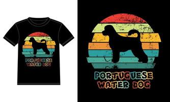 grappige Portugese waterhond vintage retro zonsondergang silhouet geschenken hondenliefhebber hondenbezitter essentieel t-shirt vector