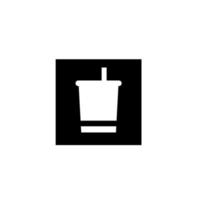 verfrissend Frisdrank drinken glyph icoon. silhouet symbool. limonade papier kop met rietje. negatief ruimte. vector geïsoleerd illustratie pro vector