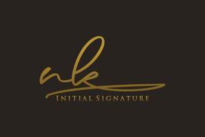 eerste nk brief handtekening logo sjabloon elegant ontwerp logo. hand- getrokken schoonschrift belettering vector illustratie.